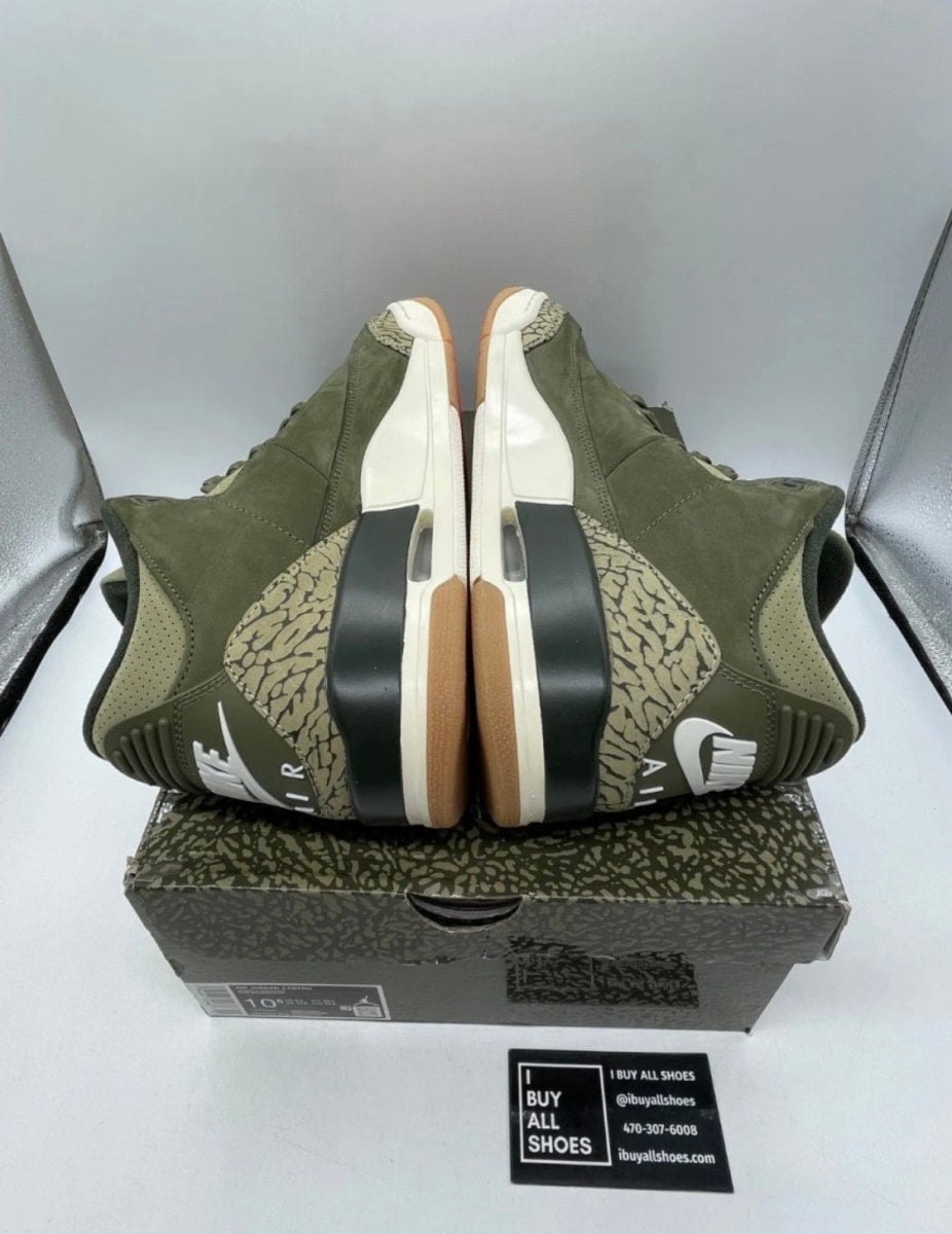 Jordan 3 Retro Family Affair 10.5 (Lightly Worn Pre-Owned)JordanMedium Olive/Sequoia/Neutral Olive/Sail/Total Crimson - Image 6