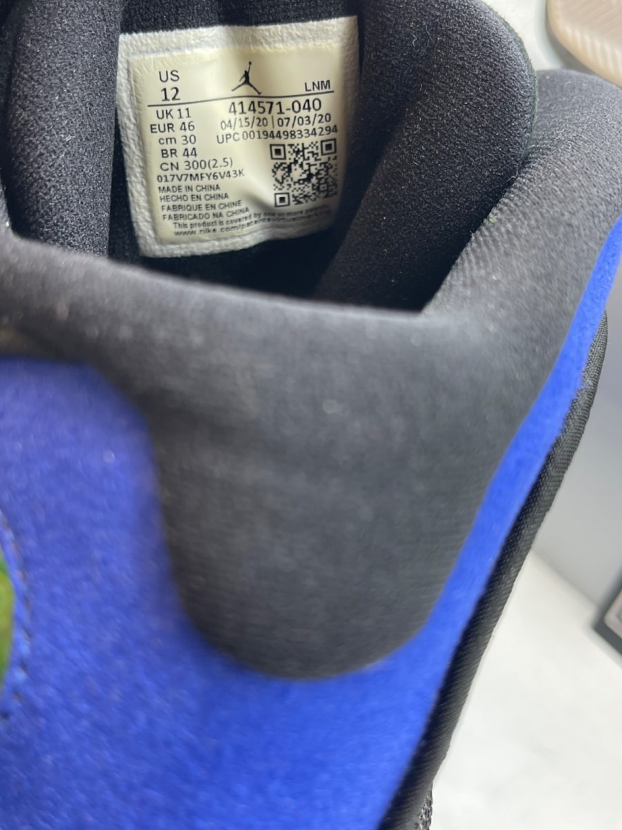 Jordan 13 Retro Black Hyper Royal 12 (Moderately Worn Pre-Owned) - Image 8
