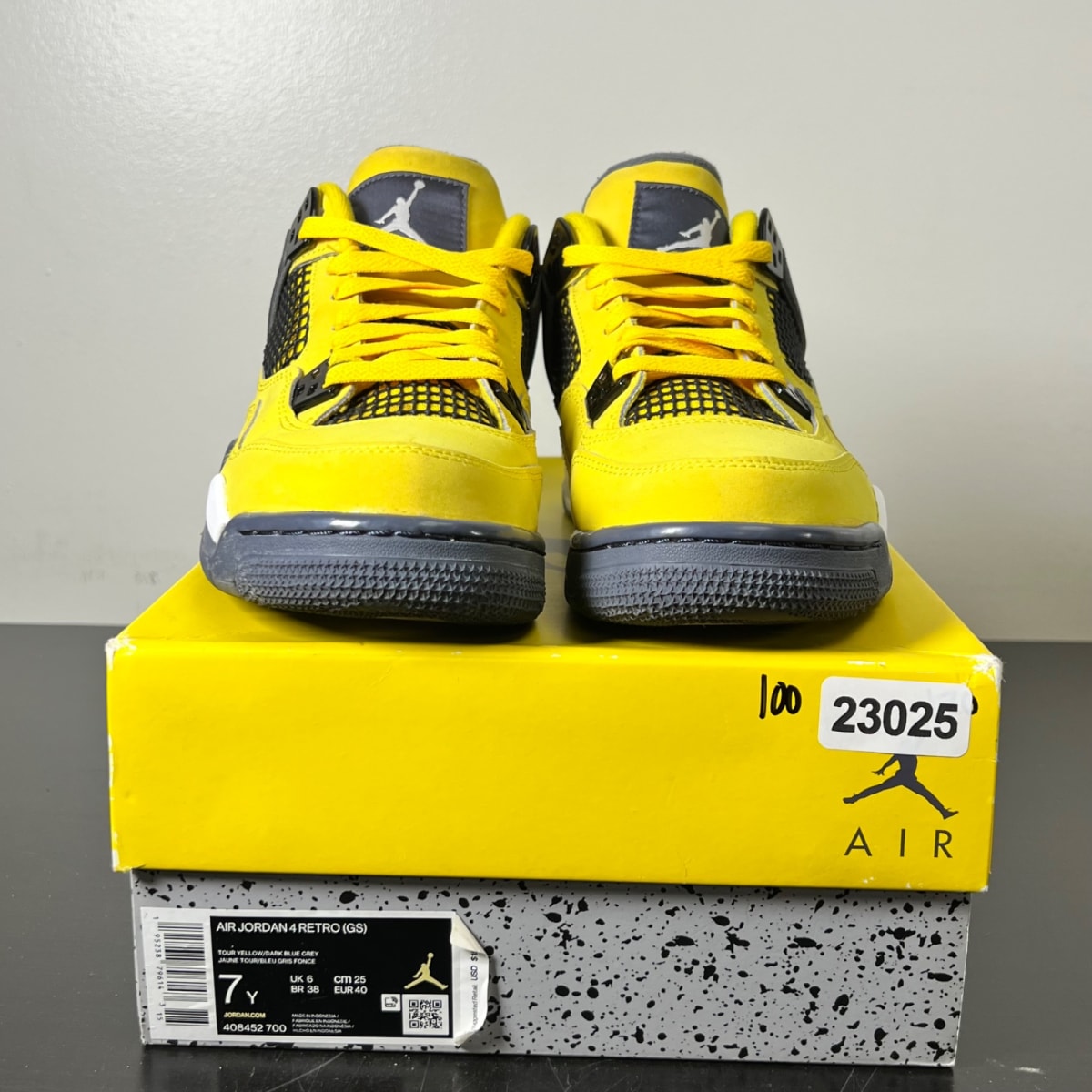 Jordan 4 Retro Lightning (2021) (GS) 7Y (Lightly Worn Pre-Owned)JordanTour Yellow/White-Dark Blue Grey - Image 2