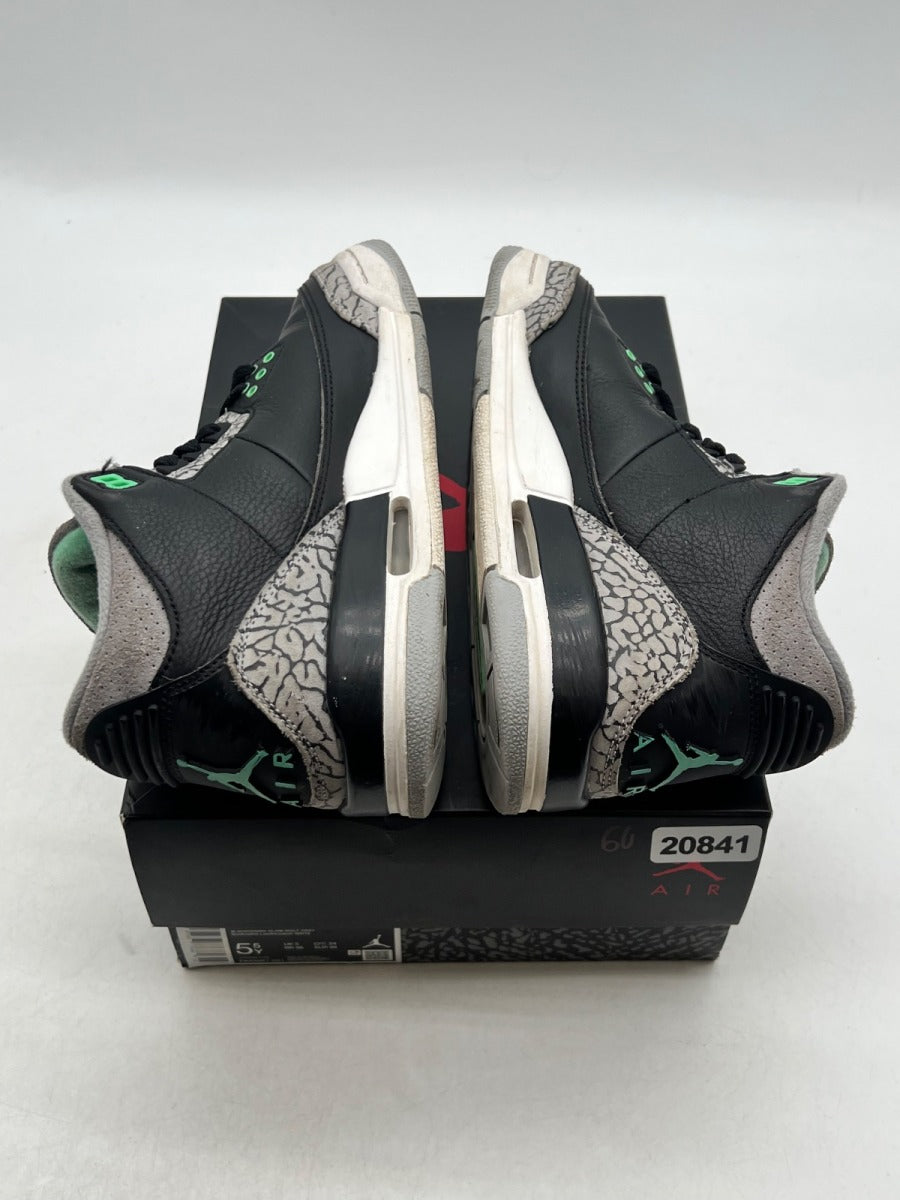 Jordan 3 Retro Green Glow (GS) 5.5Y (Moderately Worn Pre-Owned) - Image 7