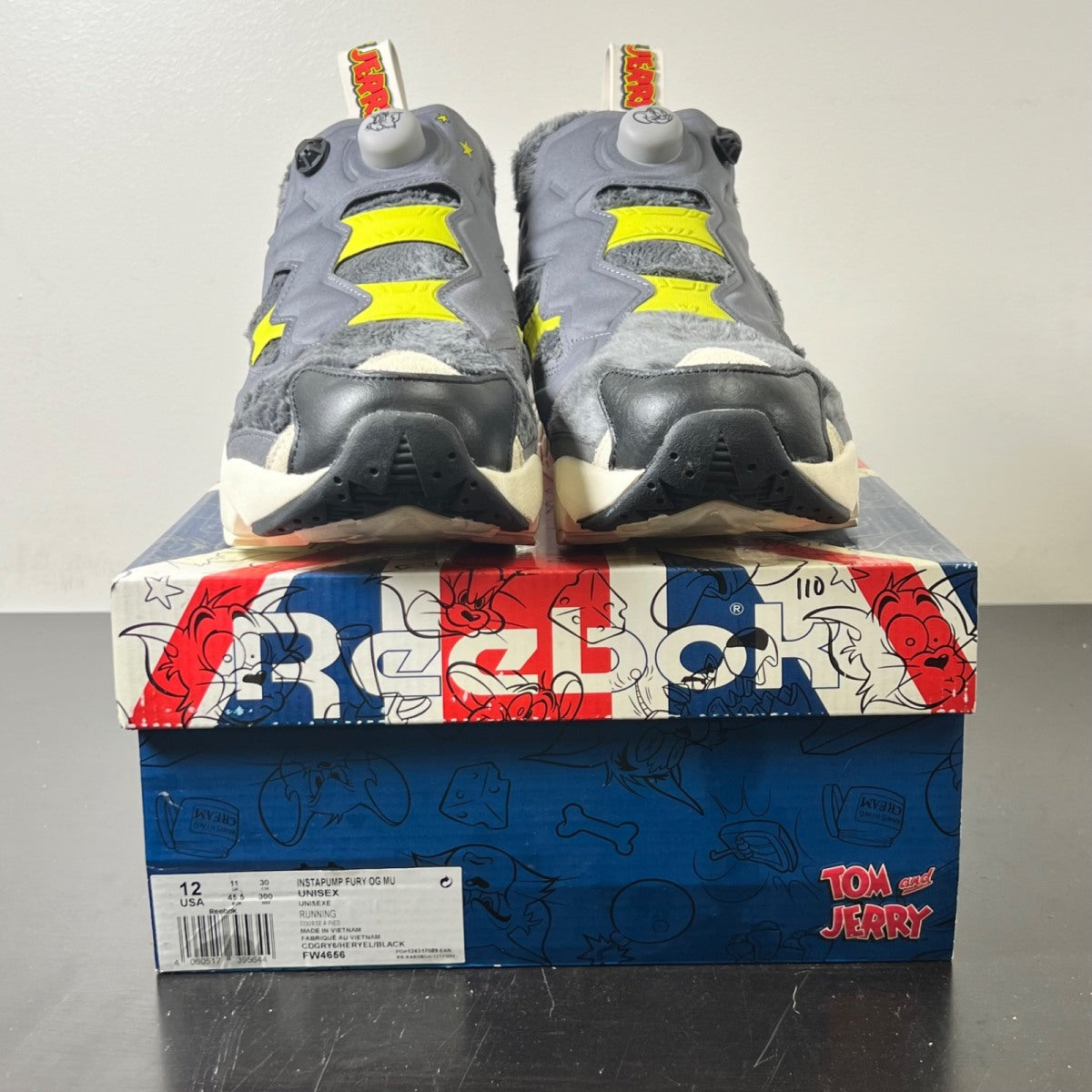 Reebok Instapump Fury Tom & Jerry 12 (Lightly Worn Pre-Owned)ReebokCold Grey 6/Hero Yellow-Black - Image 2