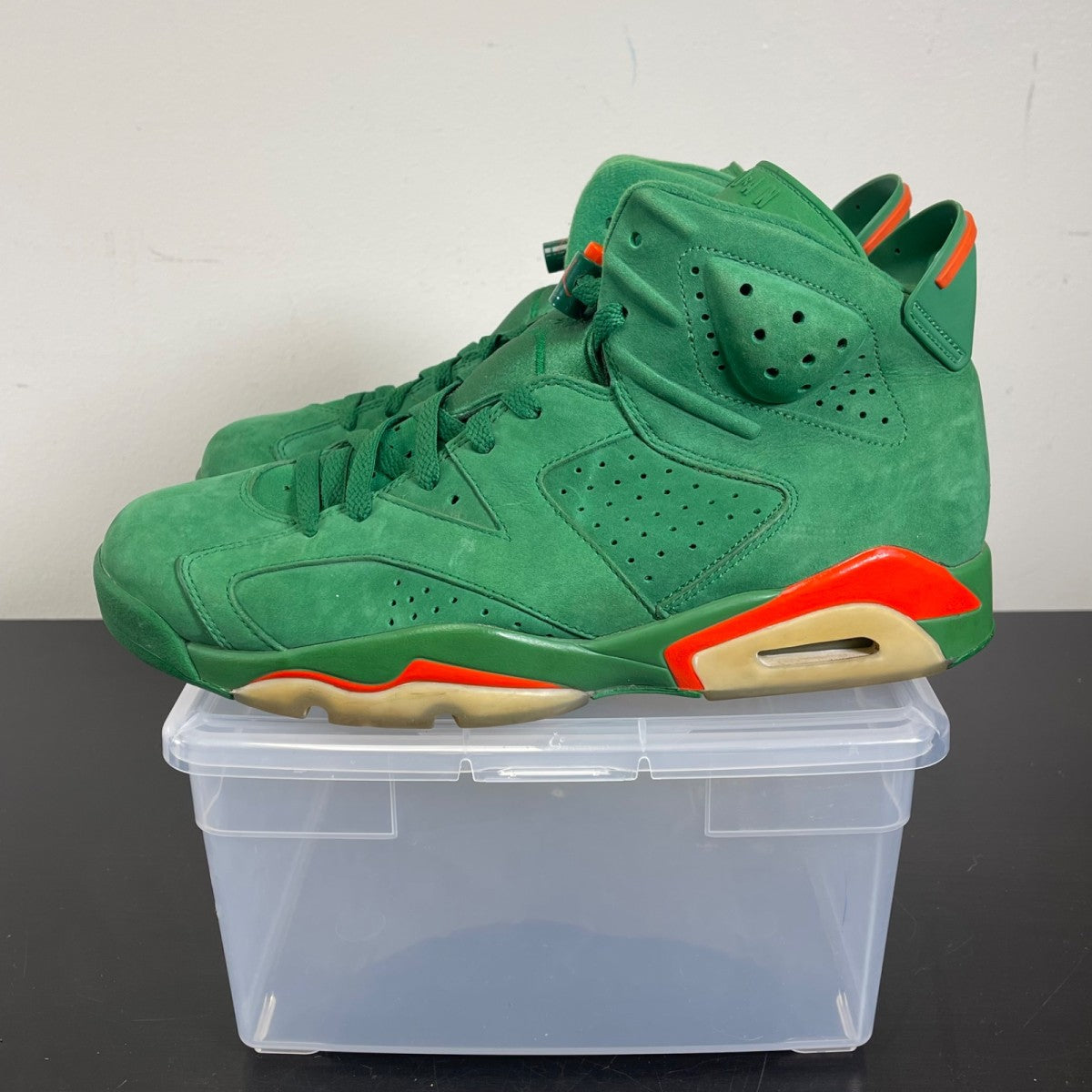 Jordan 6 Retro Gatorade Green 10.5 (Moderately Worn Pre-Owned)JordanPine Green/Orange Blaze-Pine Green - Image 3