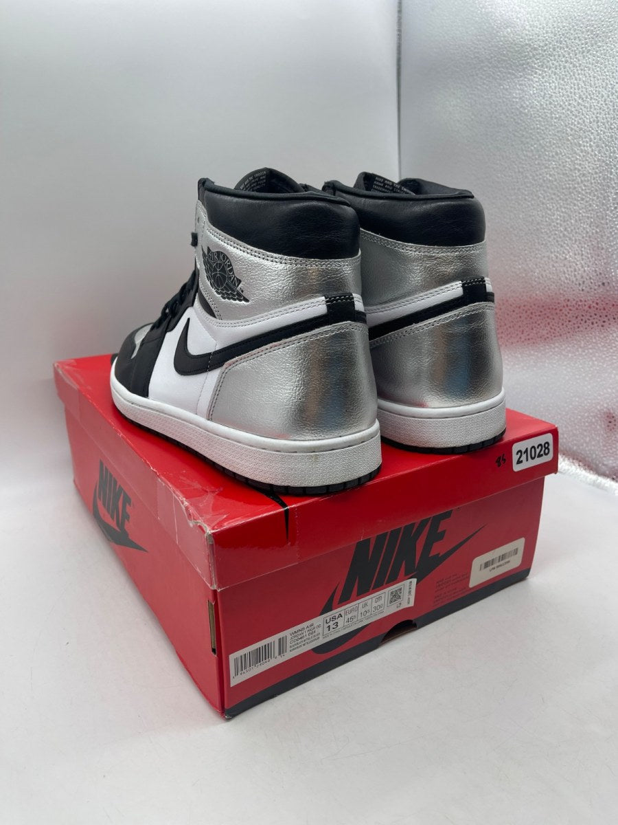 Jordan 1 Retro High Silver Toe (Women's) 13W (Moderately Worn Pre-Owned) - Image 4