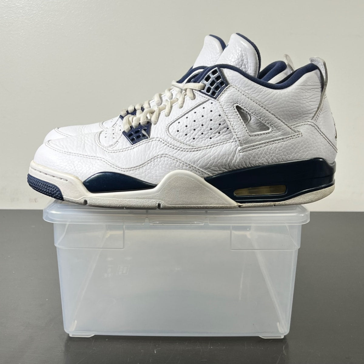 Jordan 4 Retro Columbia (2015) 10.5 (Lightly Worn Pre-Owned)JordanWhite/Legend Blue-Midnight Navy - Image 3
