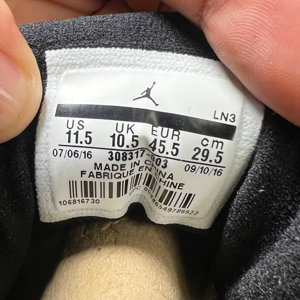Jordan 12 Retro Low Max Orange 11.5 (Lightly Worn Pre-Owned)JordanBlack/Max Orange-Anthracite-Metallic Silver - Image 7