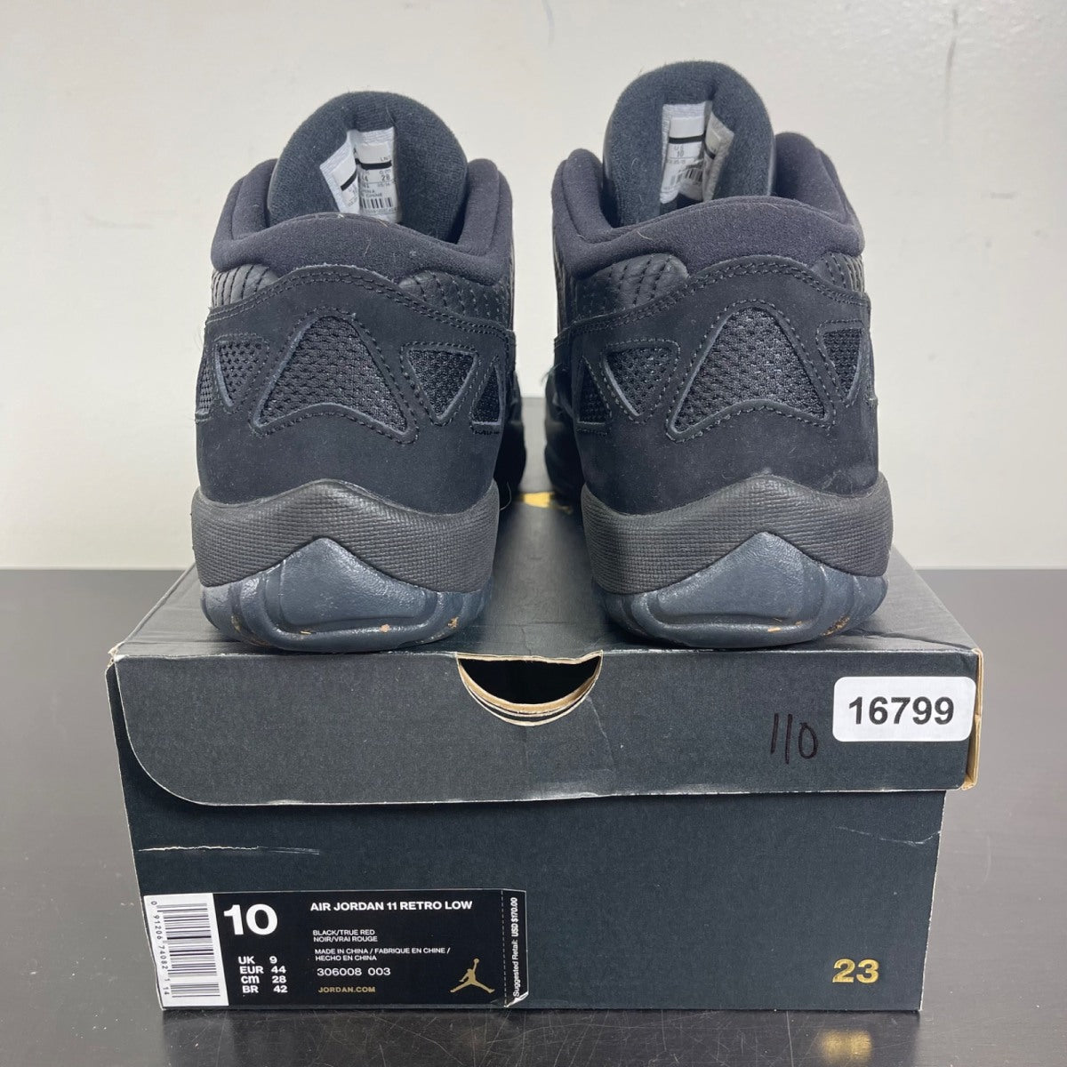 Jordan 11 Retro Low IE Referee (2015) 10 (Moderately Worn Pre-Owned)JordanBlack/True Red - Image 4