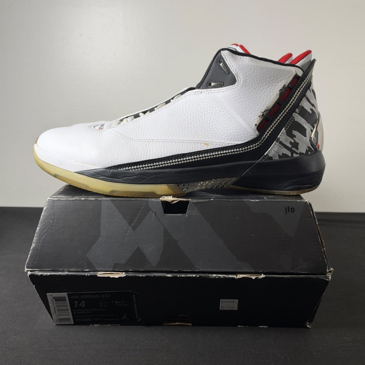 Jordan 22 OG White Varisty Red (Size 14) - Image 3