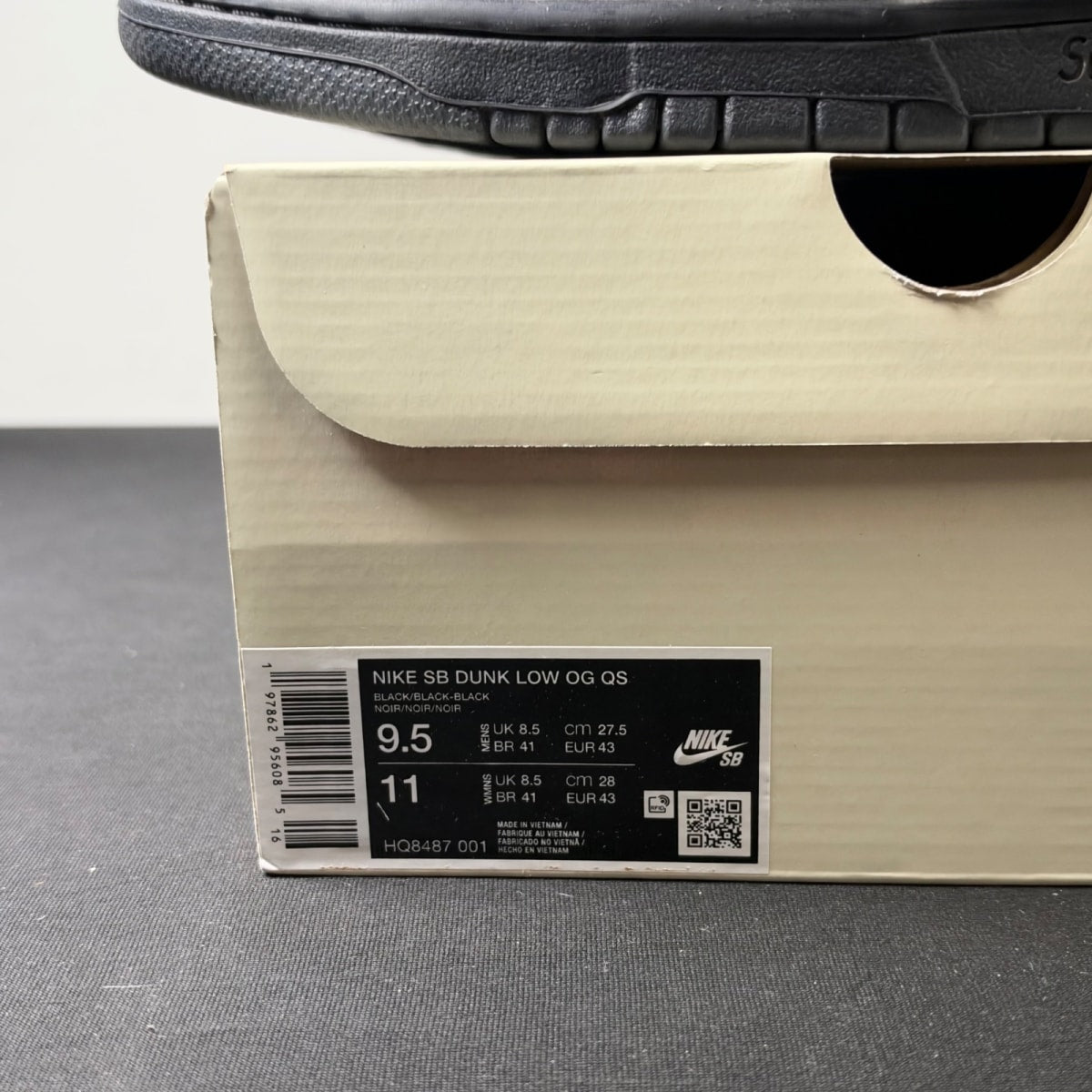 Nike SB Dunk Low Supreme 94 Black (Size 9.5) - Image 4