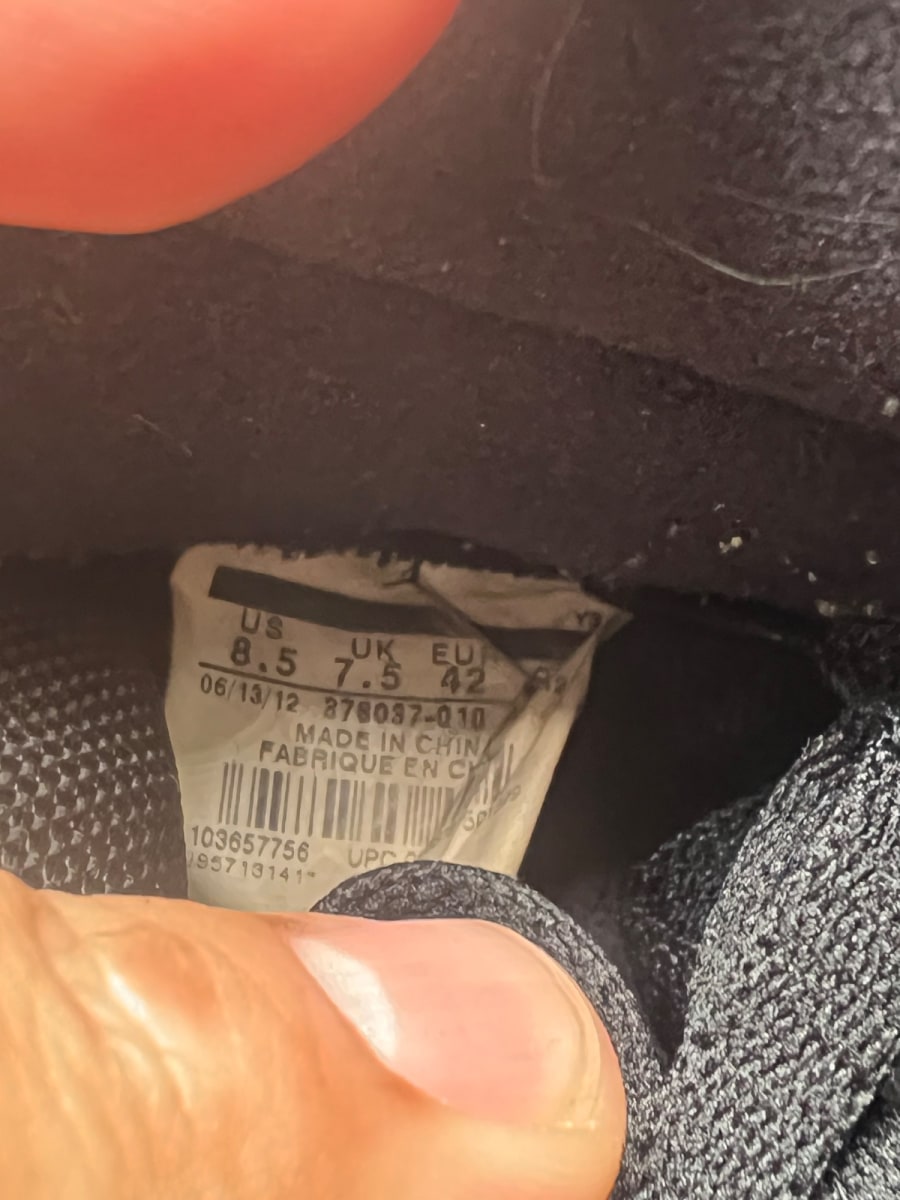Jordan 11 Retro Playoffs (2012) 8.5 (Heavily Worn Pre-Owned) - Image 8