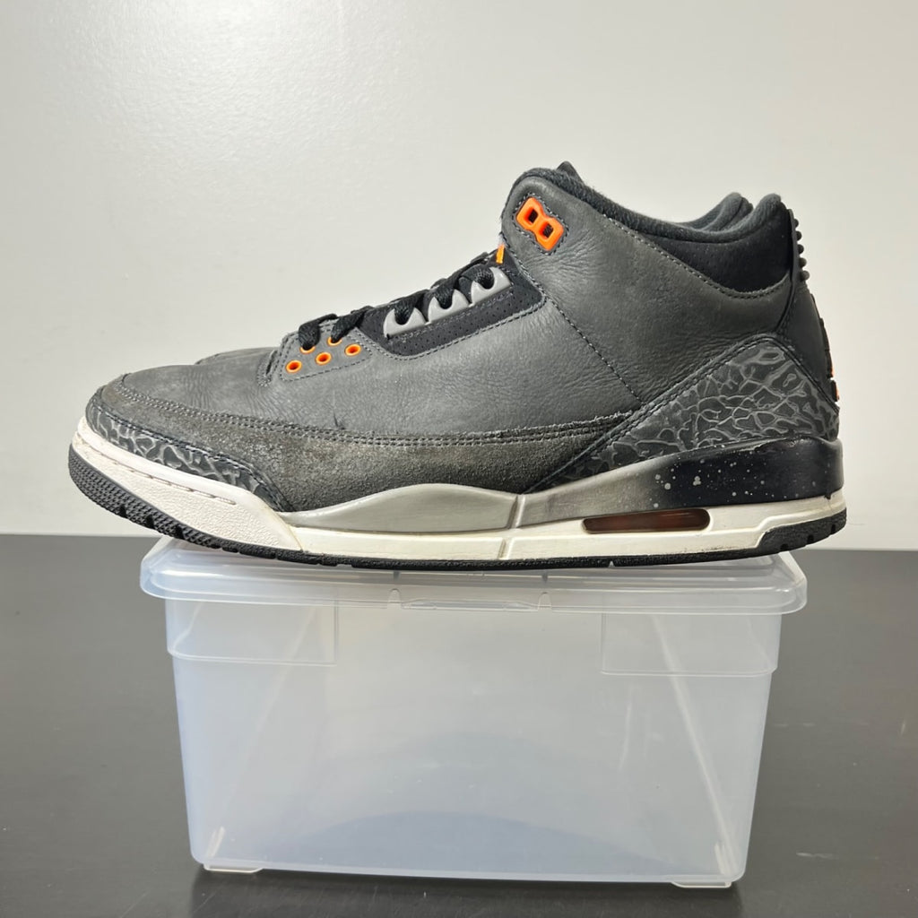 Jordan 3 Retro Fear Pack (2023) 11 (Heavily Worn Pre-Owned)JordanNight Stadium/Total Orange-Black-Flat Pewter-Neutral Grey - Image 3