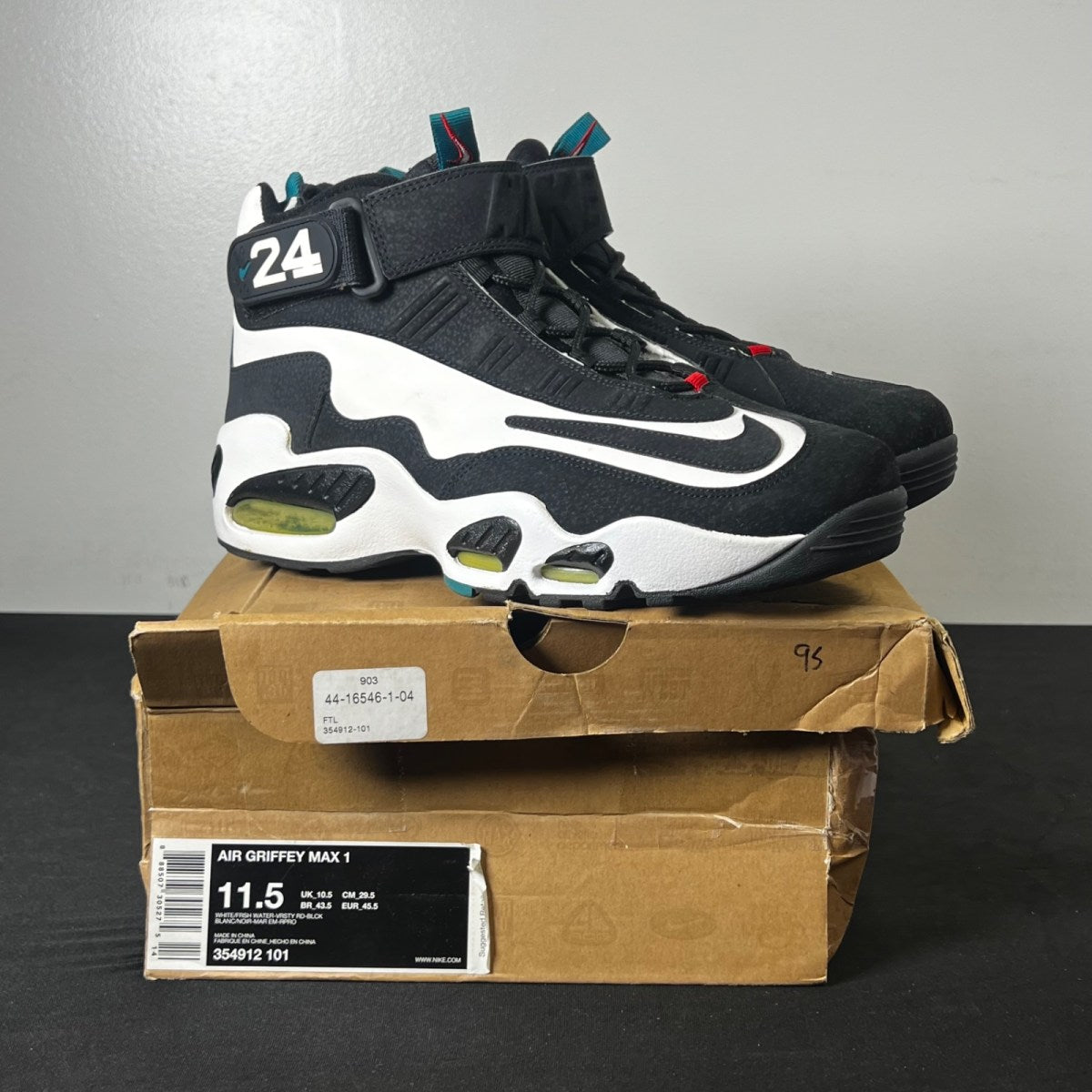 Nike Air Griffey Max 1 Fresh Water (2009) 11.5 (Moderately Worn Pre-Owned)NikeWhite/Fresh Water-Varsity Red-Black - Image 1