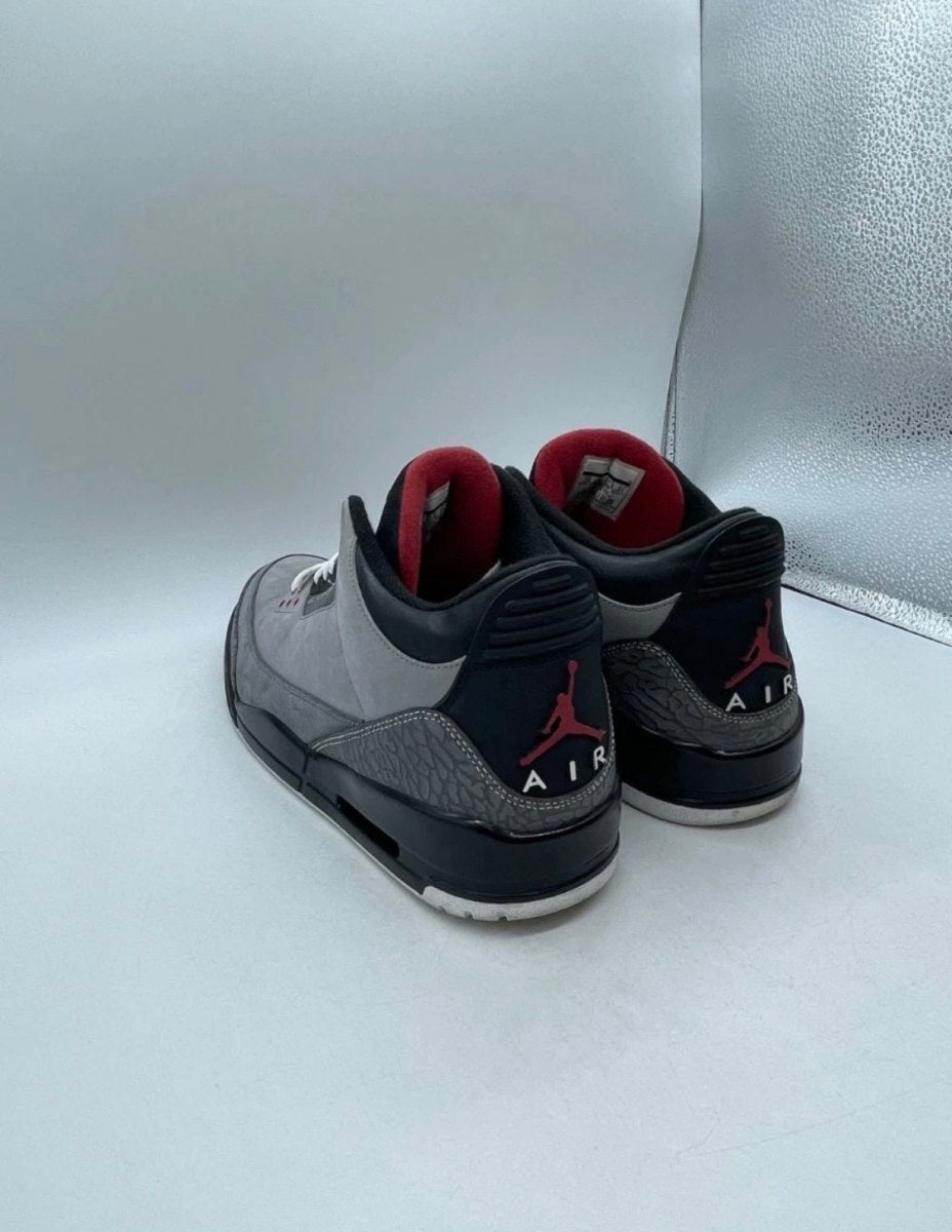 Jordan 3 Retro Wolf Grey 13 (Moderately Worn Pre-Owned)JordanWolf Grey/Metallic Silver/Black/White - Image 4
