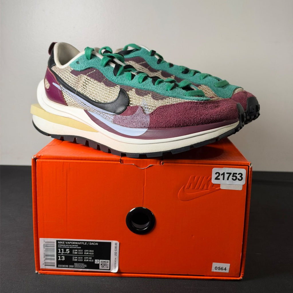 Nike Vaporwaffle sacai Villain Red Neptune Green (Size 11.5) - Image 1