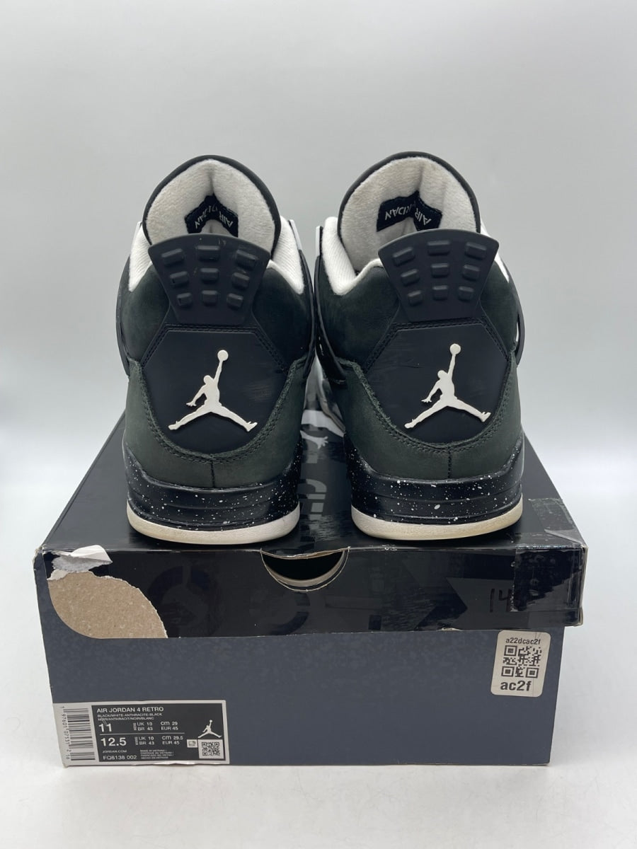 Jordan 4 Retro Fear (2024) 11 (Moderately Worn Pre-Owned)JordanBlack/White/Anthracite/Black/Pure Platinum - Image 3