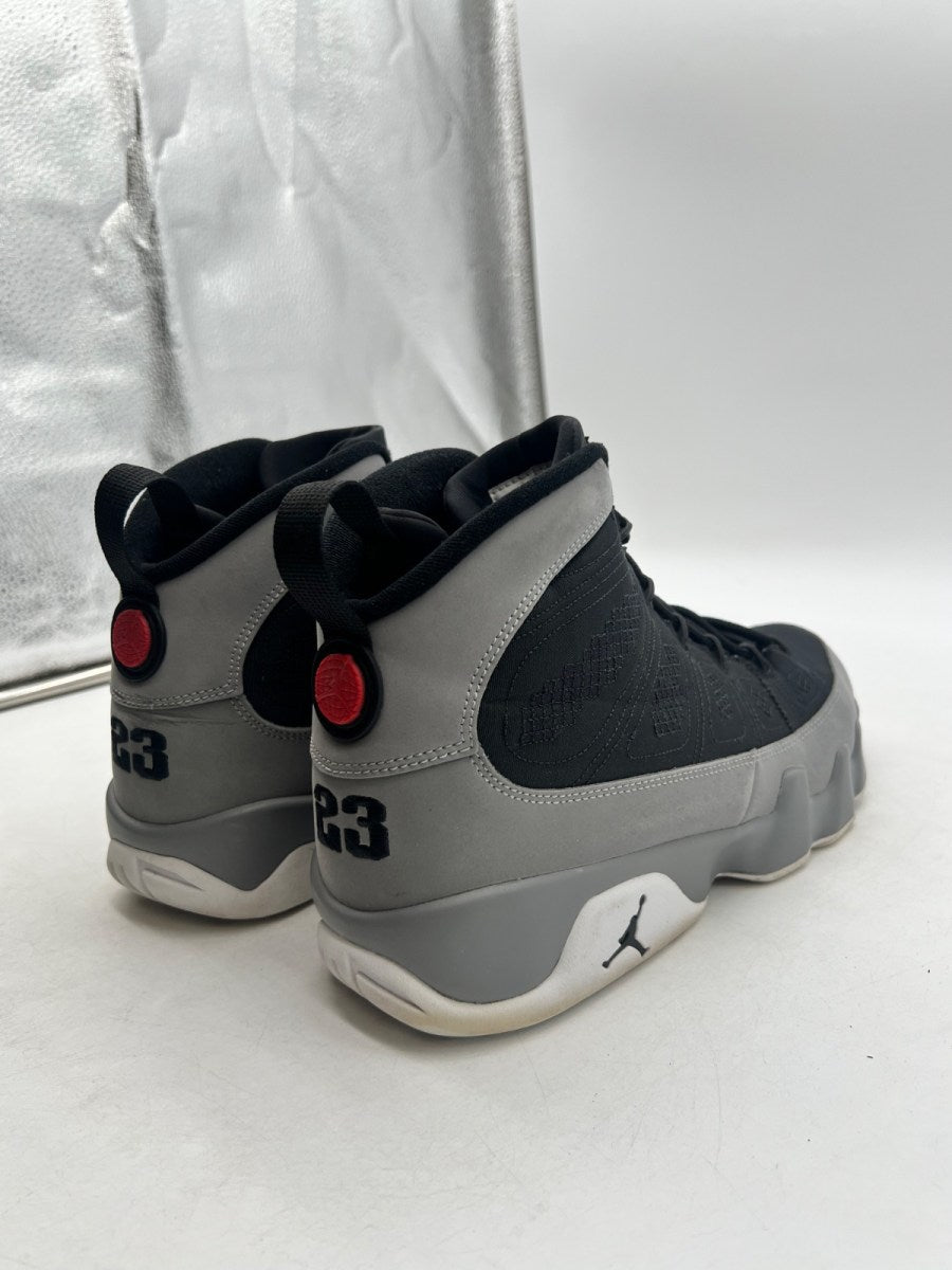 Jordan 9 Retro Particle Grey 11 (Moderately Worn Pre-Owned)JordanBlack/University Red/Particle Grey/White - Image 3