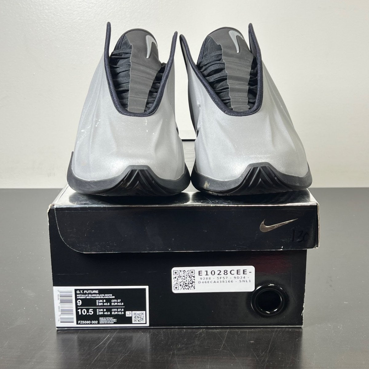 Nike GT Future Metallic Silver 9 (Lightly Worn Pre-Owned)NikeMetallic Silver/Black/White - Image 2