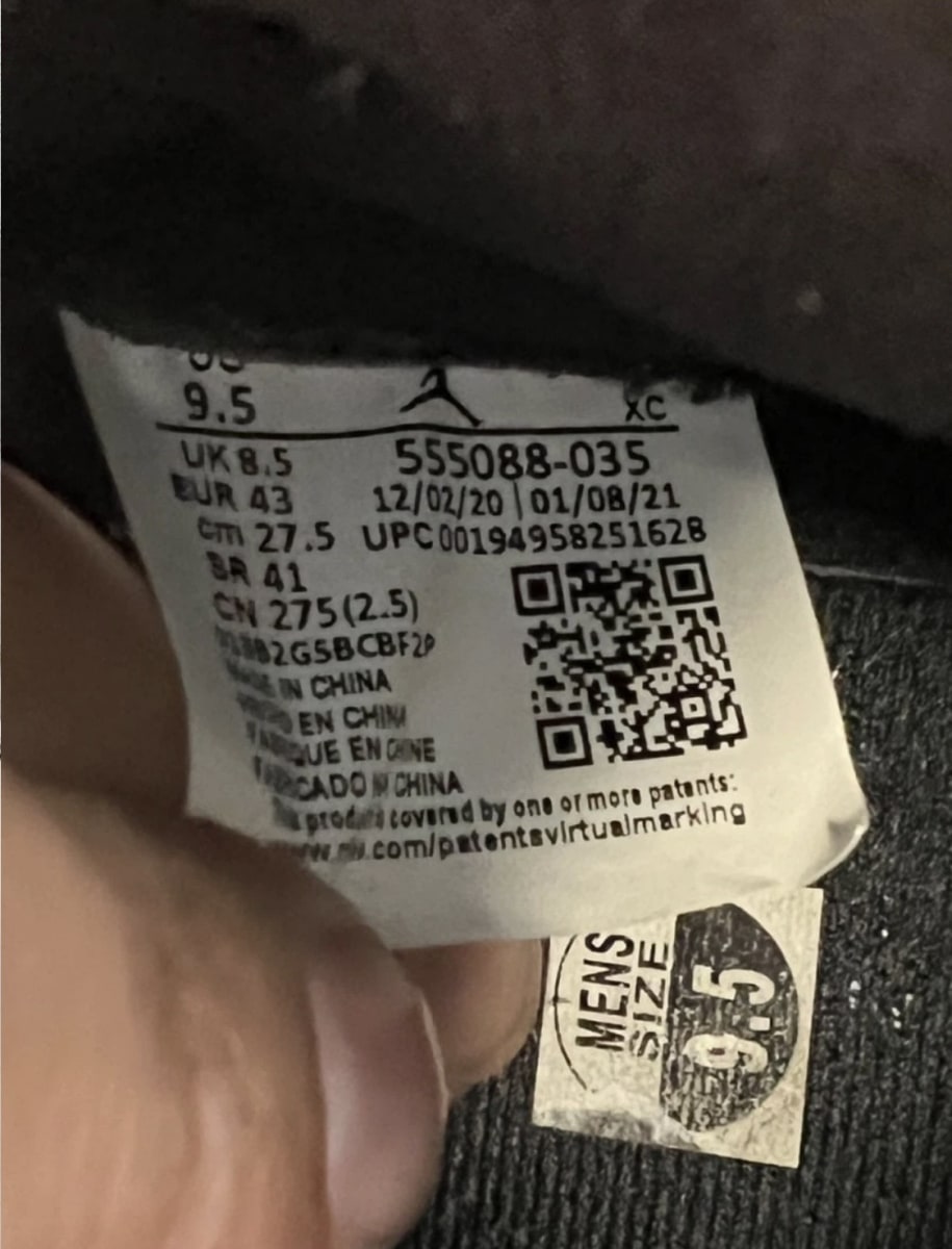 Jordan 1 Retro High Shadow 2.0 9.5 (Heavily Worn Pre-Owned)JordanBlack/White-Light Smoke Grey - Image 7