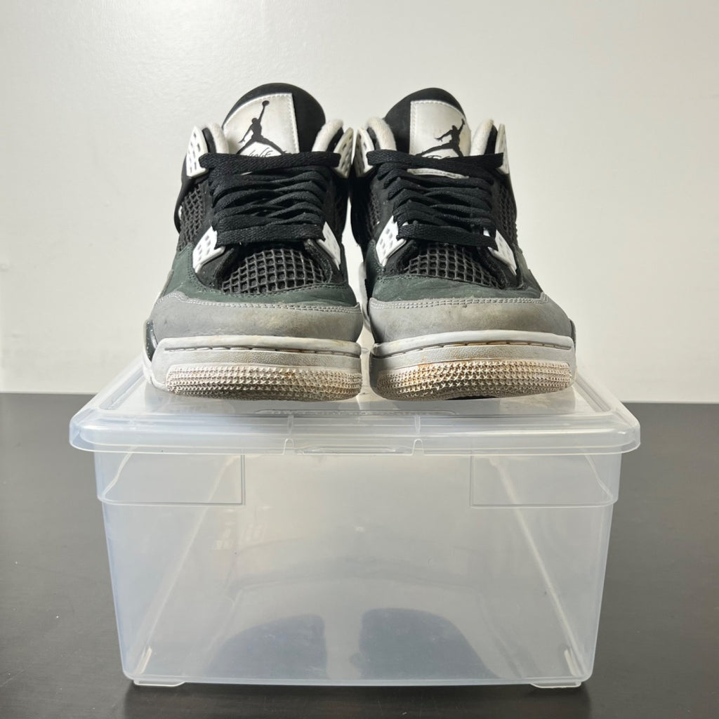 Jordan 4 Retro Fear (2024) 9.5 (Heavily Worn Pre-Owned)JordanBlack/White/Anthracite/Black/Pure Platinum - Image 2