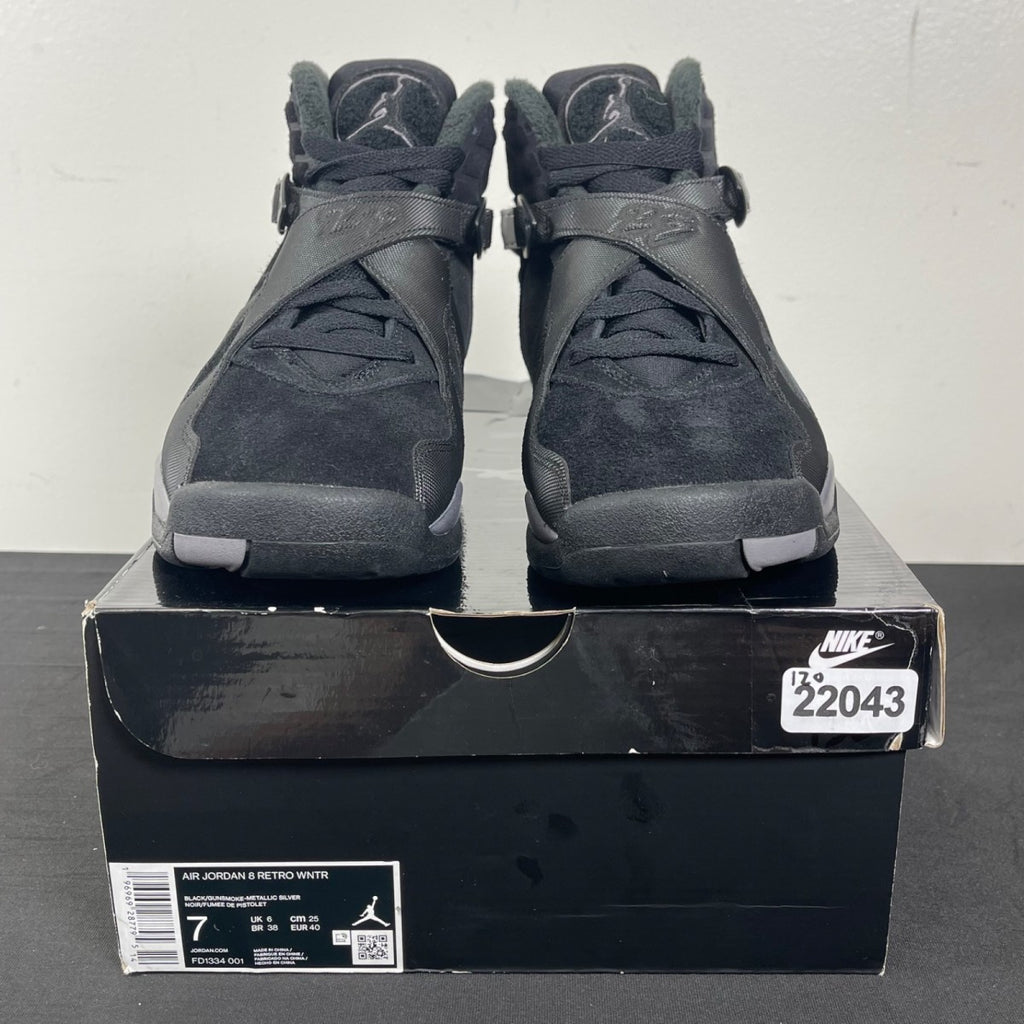 Jordan 8 Retro Winterized Gunsmoke 7 (Moderately Worn Pre-Owned)JordanBlack/Gunsmoke-Metallic Silver - Image 2