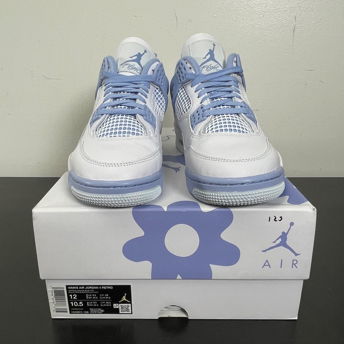 Jordan 4 Retro Forget Me Not (Women's) 12W (Moderately Worn Pre-Owned)JordanWhite/Aluminum-Blue Tint-Oil Green - Image 2