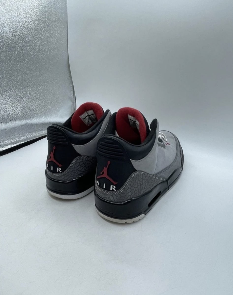 Jordan 3 Retro Wolf Grey 13 (Moderately Worn Pre-Owned)JordanWolf Grey/Metallic Silver/Black/White - Image 3