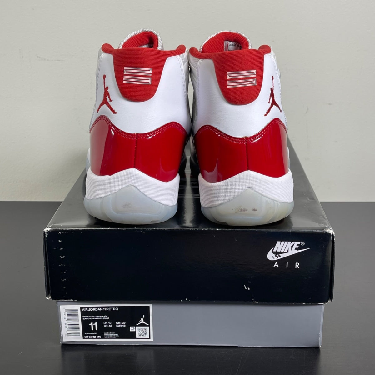Jordan 11 Retro Cherry (2022) 11 (Moderately Worn Pre-Owned)JordanWhite/Varsity Red/Black - Image 4