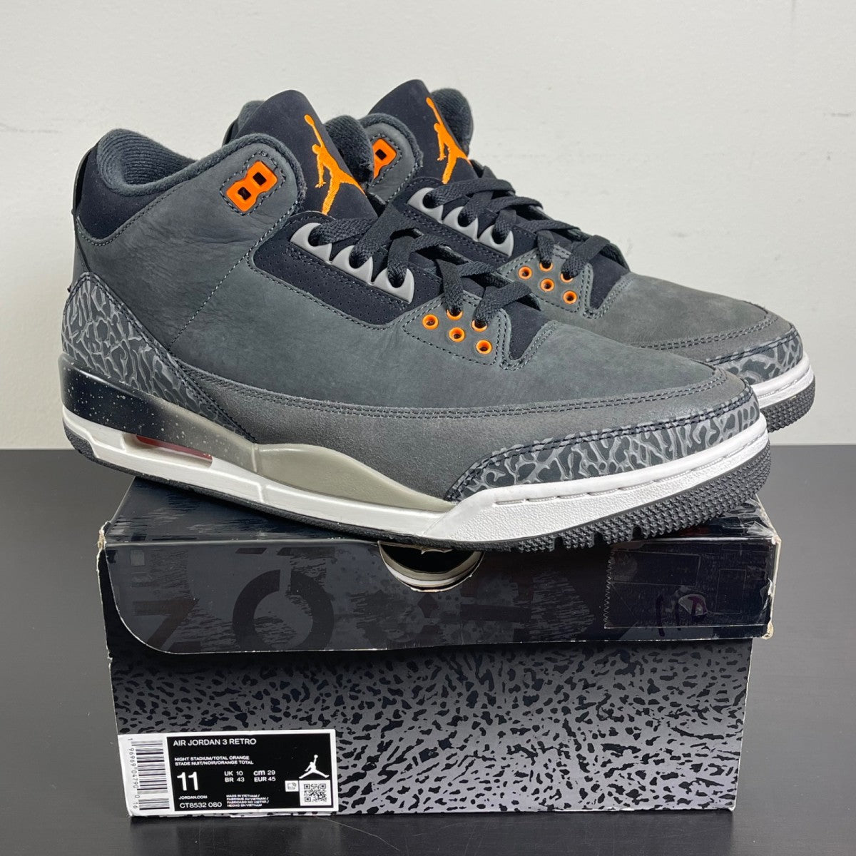 Jordan 3 Retro Fear Pack (2023) 11 (Moderately Worn Pre-Owned)JordanNight Stadium/Total Orange-Black-Flat Pewter-Neutral Grey - Image 1