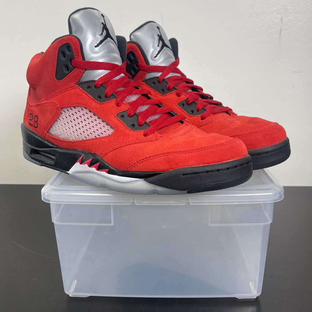 Jordan 5 Retro Raging Bull Red (2021) 9.5 (Moderately Worn Pre-Owned)JordanVarsity Red/Black-White - Image 1