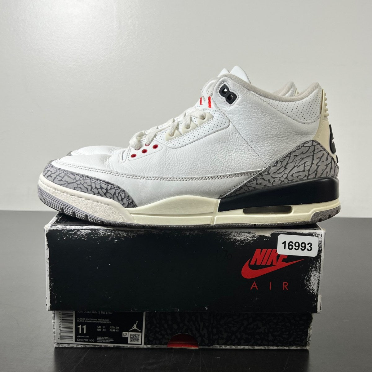 Jordan 3 Retro White Cement Reimagined 11 (Moderately Worn Pre-Owned)JordanSummit White/Fire Red/Black/Cement Grey - Image 3