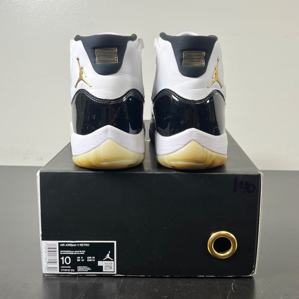 Jordan 11 Retro DMP Gratitude (2023) 10 (Moderately Worn Pre-Owned)JordanBlack/White/Metallic Gold - Image 4