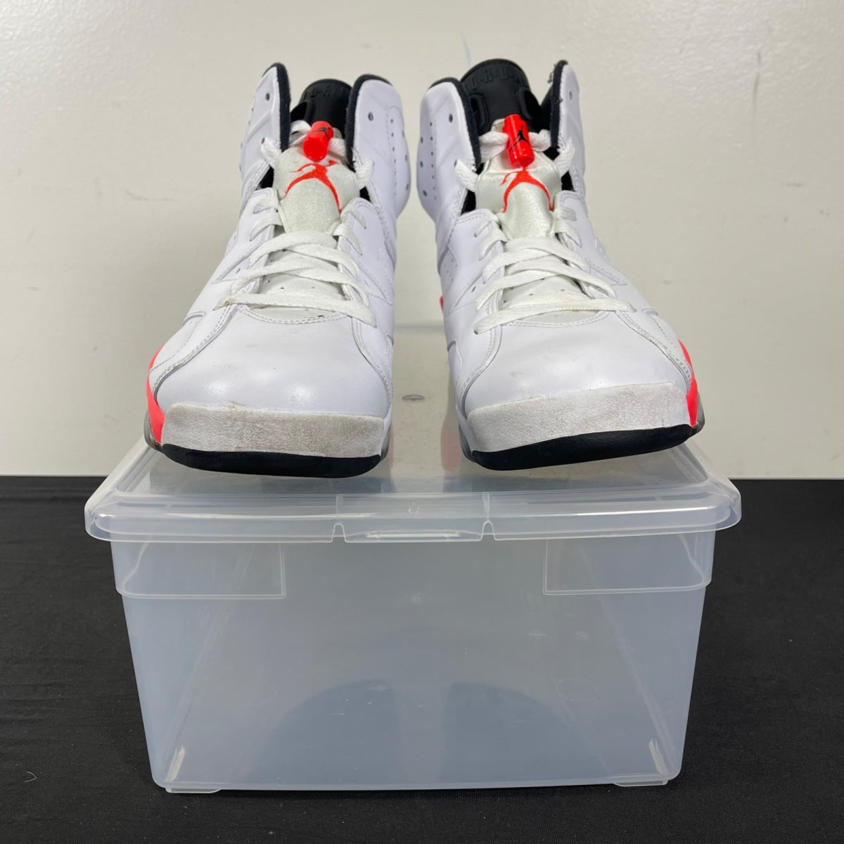 Jordan 6 Retro Infrared White (2014) 10.5 (Moderately Worn Pre-Owned)JordanWhite/Infrared - Image 2