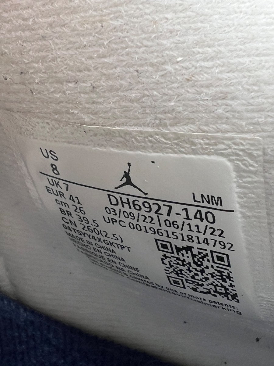 Jordan 4 Retro Midnight Navy 8 (Moderately Worn Pre-Owned) - Image 9
