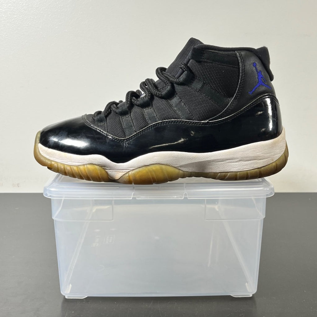 Jordan 11 Retro Space Jam (2016) 8.5 (Heavily Worn Pre-Owned)JordanBlack/Dark Concord-White - Image 3