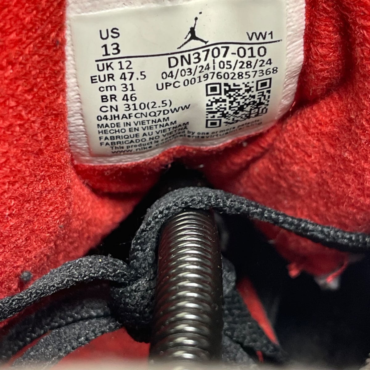 Jordan 3 Retro OG Black Cement (2024) 13 (Moderately Worn Pre-Owned)JordanBlack/Fire Red/Cement Grey/Sail - Image 6