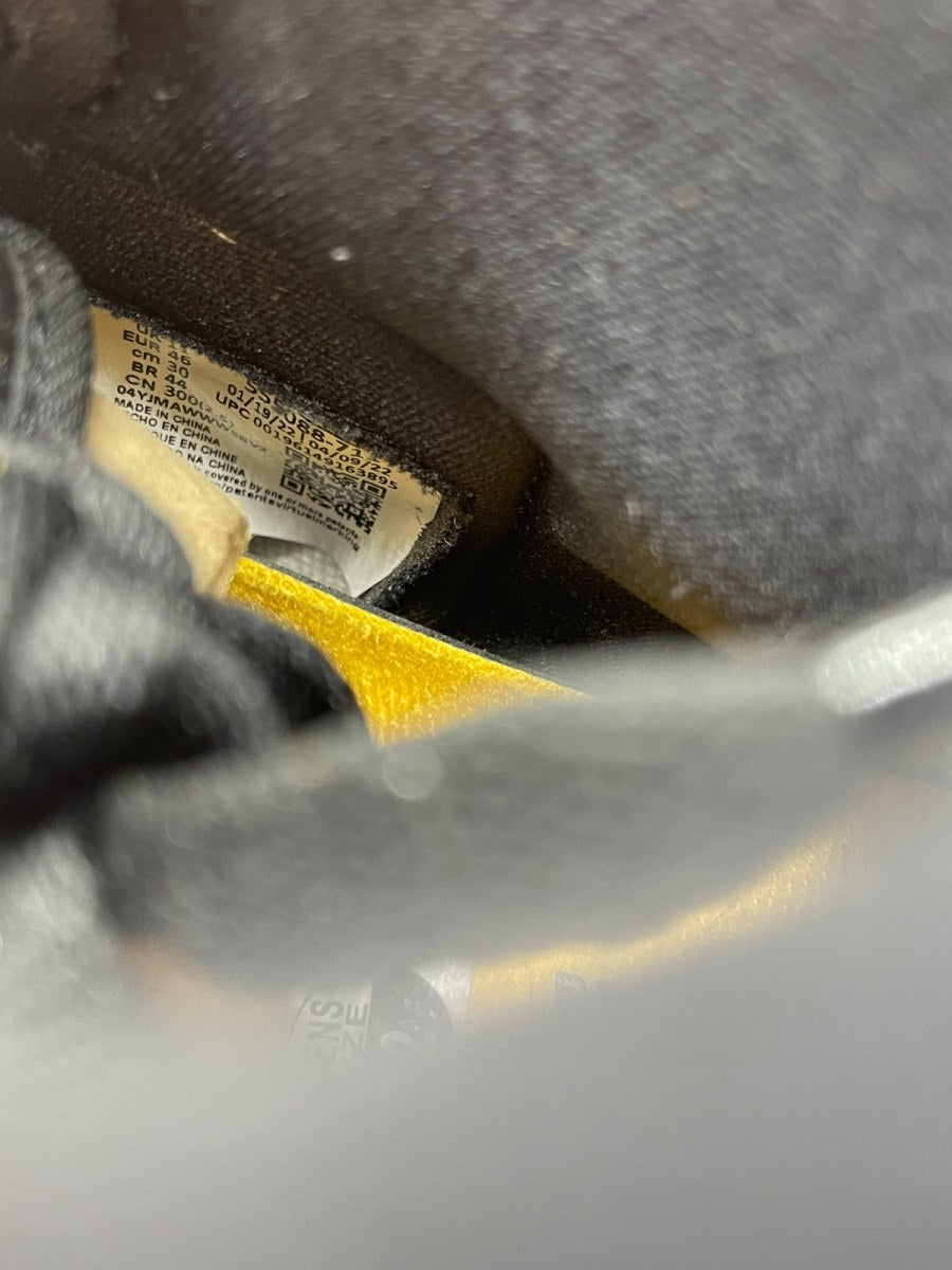 Jordan 1 Retro High OG Taxi 12 (Moderately Worn Pre-Owned) - Image 8