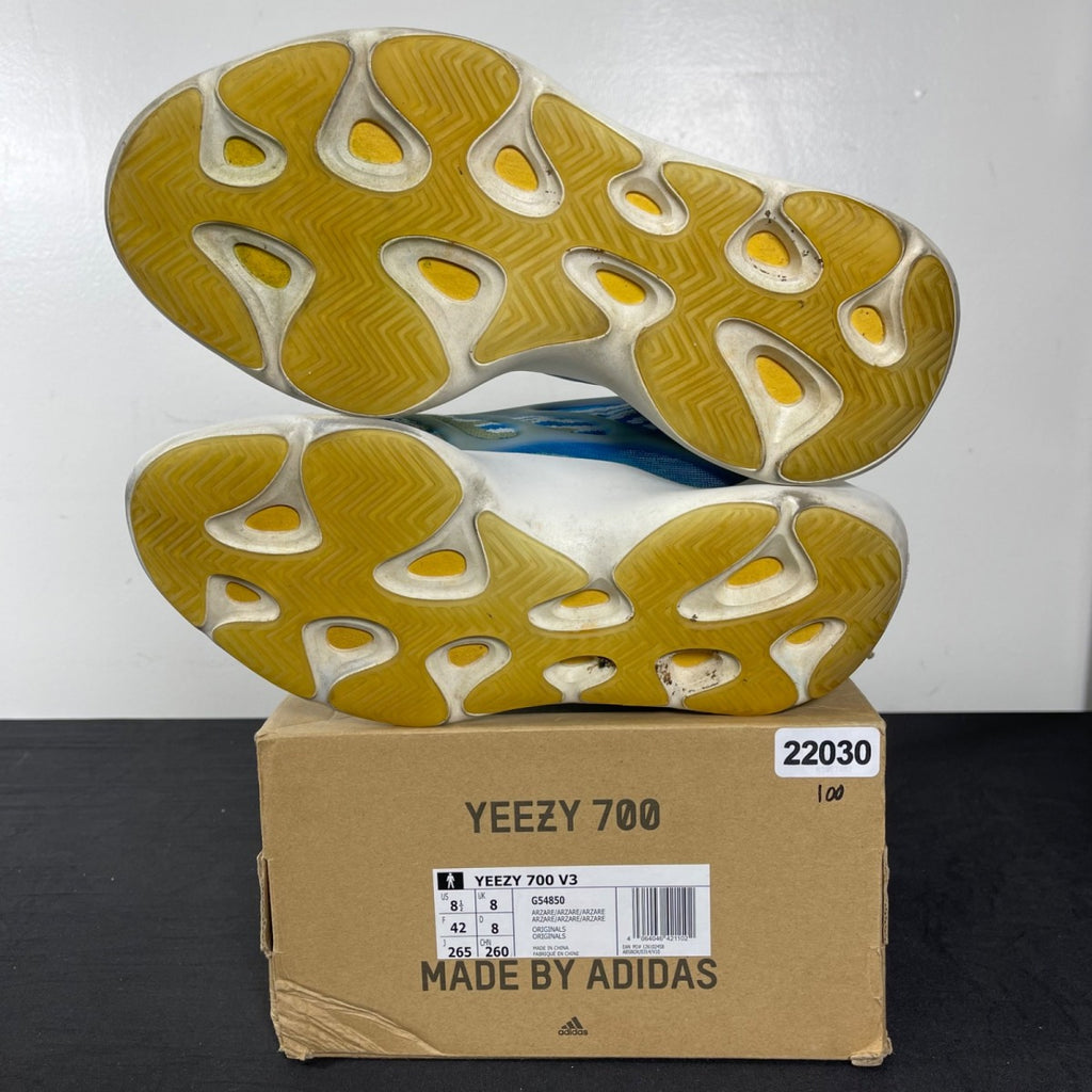 adidas Yeezy 700 V3 Arzareth 8.5 (Moderately Worn Pre-Owned)adidasAzareth/Azareth/Azareth - Image 5