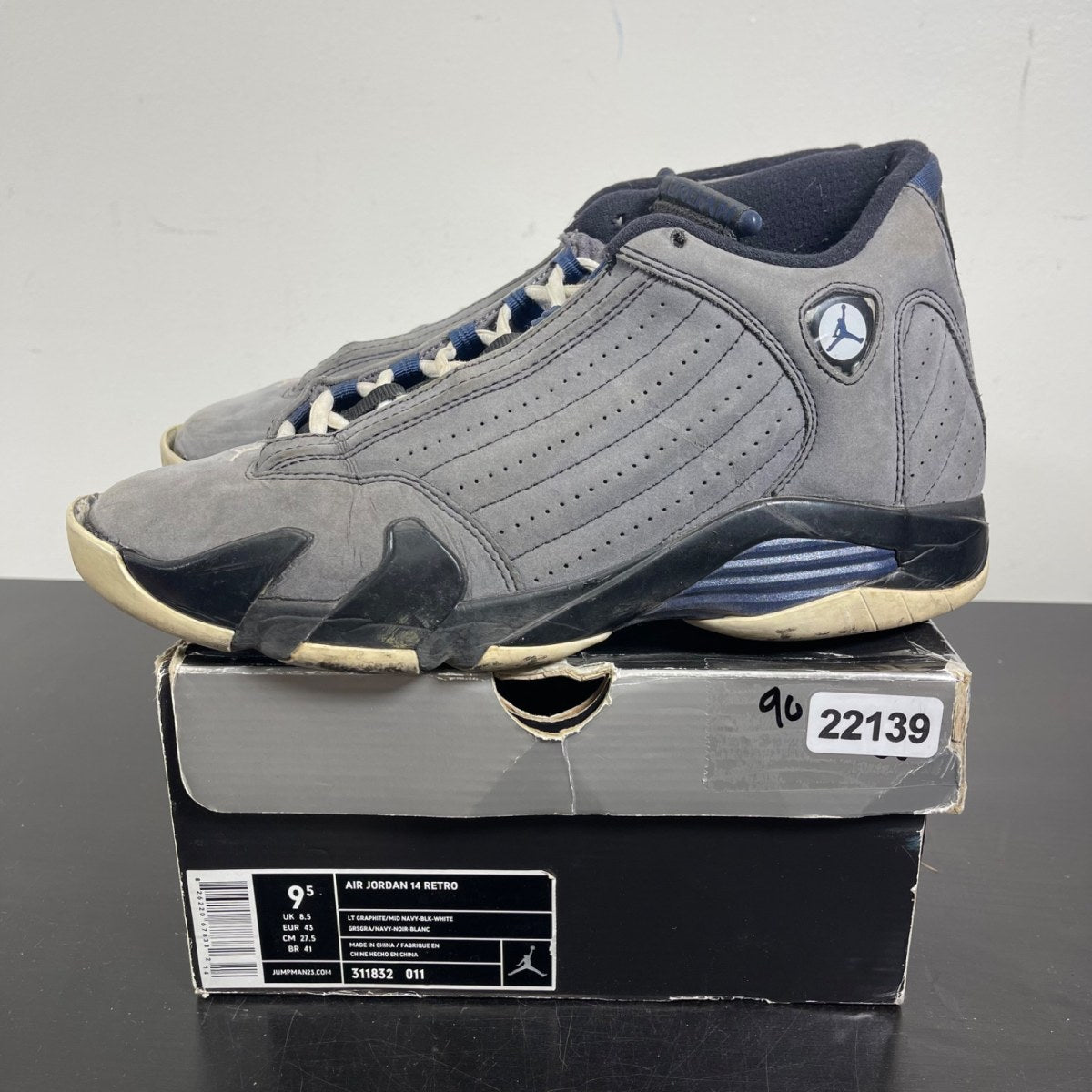 Jordan 14 Retro Light Graphite (2011) 9.5 (Heavily Worn Pre-Owned)JordanLight Graphite/Midnight Navy-Black - Image 3