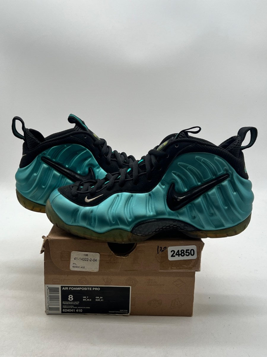 Nike Air Foamposite Pro Electric Blue 8 (Moderately Worn Pre-Owned)NikeRetro/Black-White - Image 1