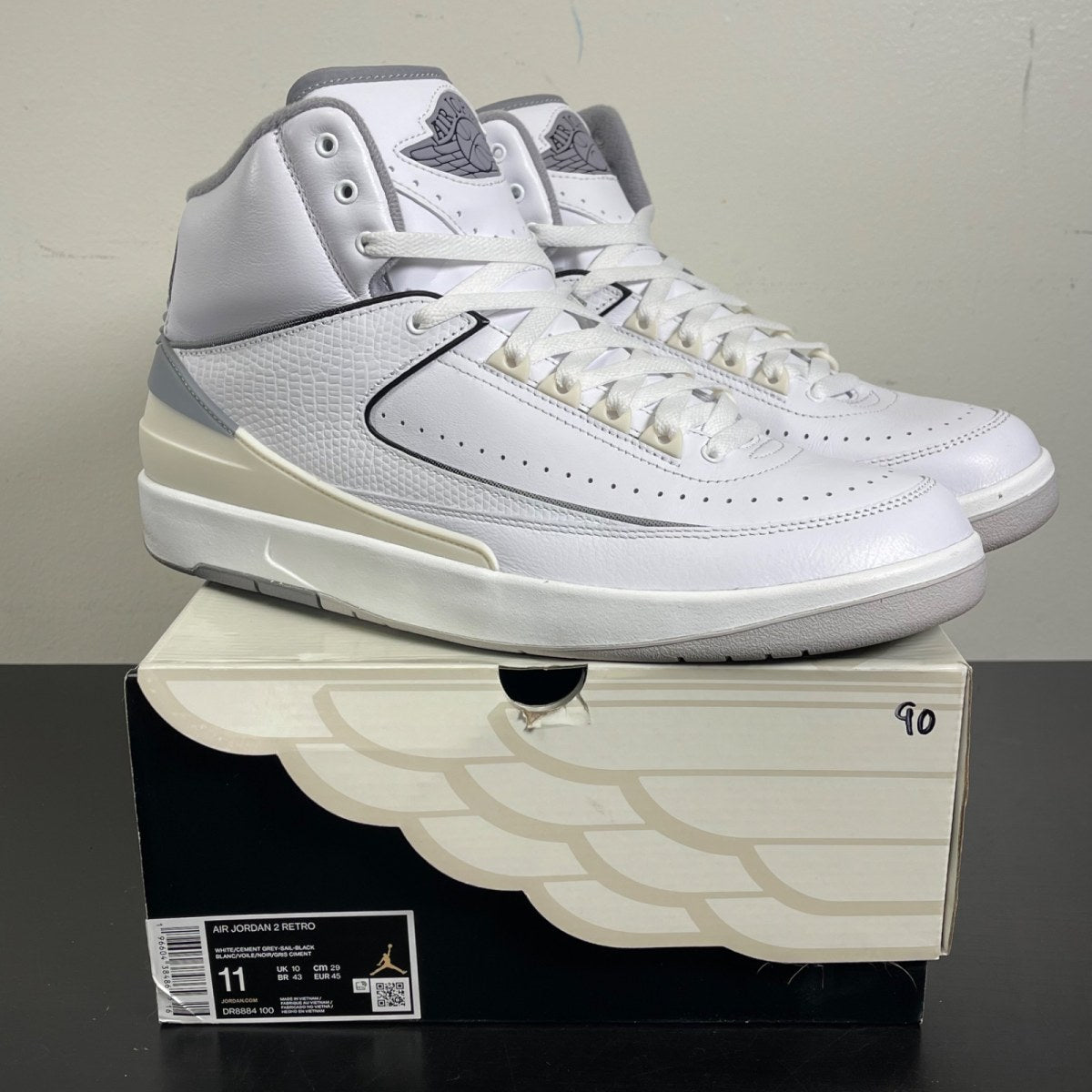 Jordan 2 Retro Cement Grey 11 (Moderately Worn Pre-Owned)JordanWhite/Cement Grey/Sail/Black - Image 1
