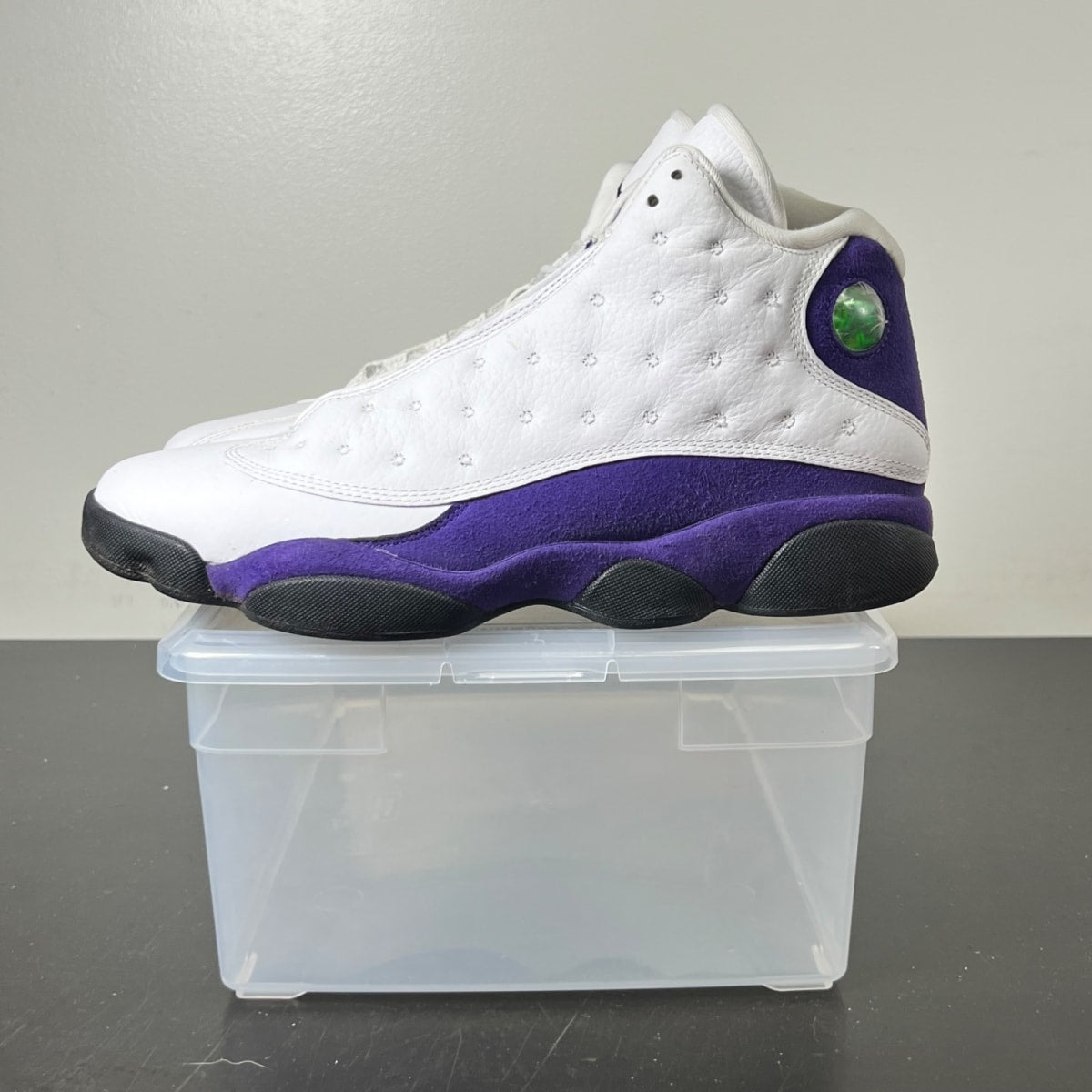 Jordan 13 Retro Lakers 11 (Lightly Worn Pre-Owned)JordanWhite/Black-Court Purple-University Gold - Image 3