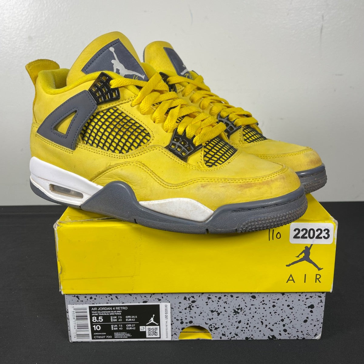 Jordan 4 Retro Lightning (2021) 8.5 (Moderately Worn Pre-Owned)JordanTour Yellow/White-Dark Blue Grey - Image 1