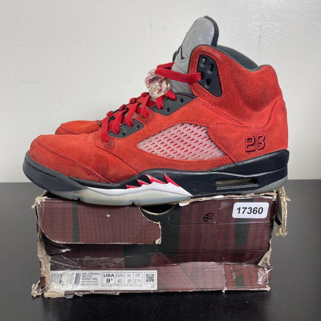 Jordan 5 Retro Raging Bull Red (2021) 9.5 (Moderately Worn Pre-Owned)JordanVarsity Red/Black-White - Image 3