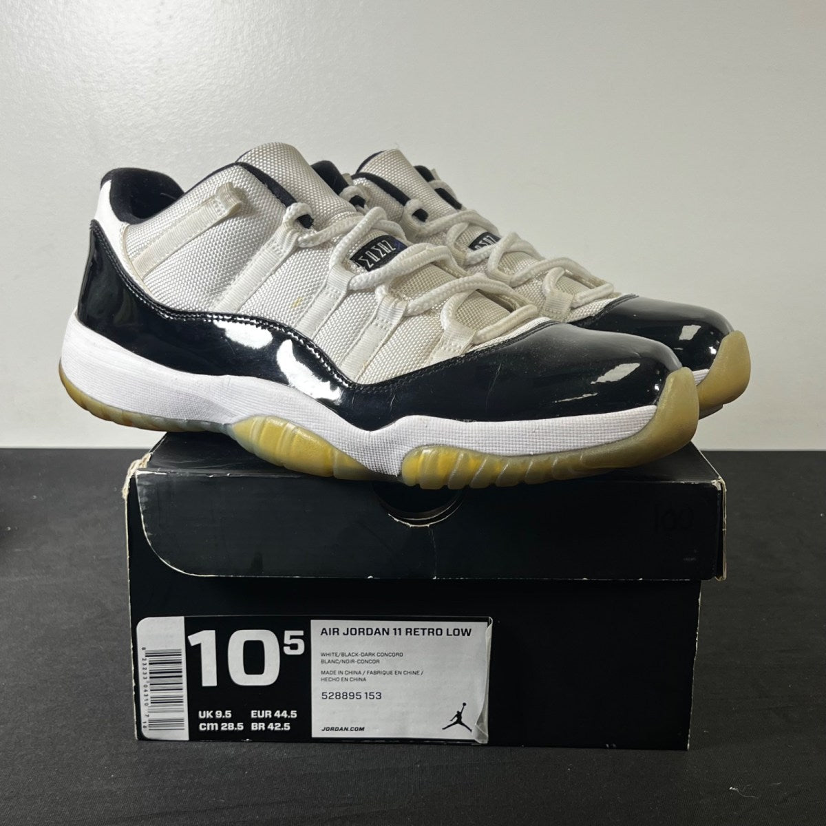 Jordan 11 Retro Low Concord 10.5 (Moderately Worn Pre-Owned)JordanWhite/Black-Concord - Image 1