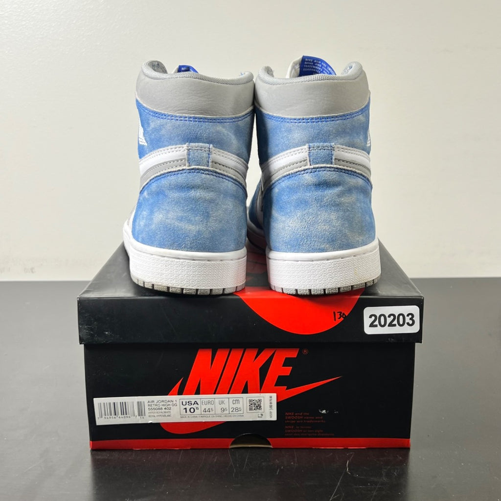Jordan 1 Retro High OG Hyper Royal (Size 10.5) - Image 4