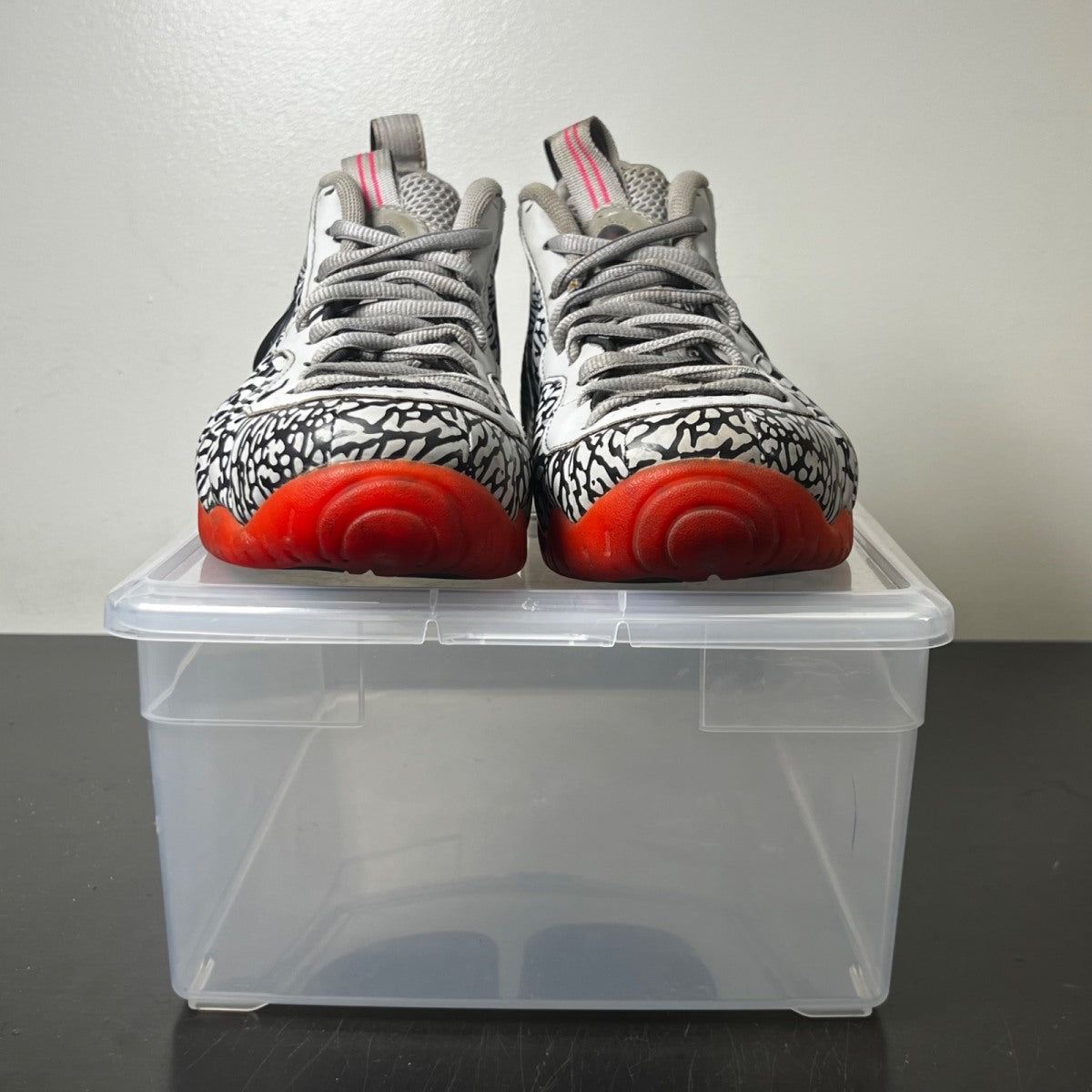 Nike Air Foamposite Pro Elephant Print 9.5 (Heavily Worn Pre-Owned)NikeWolf Grey/Black-Hyper Pink - Image 2