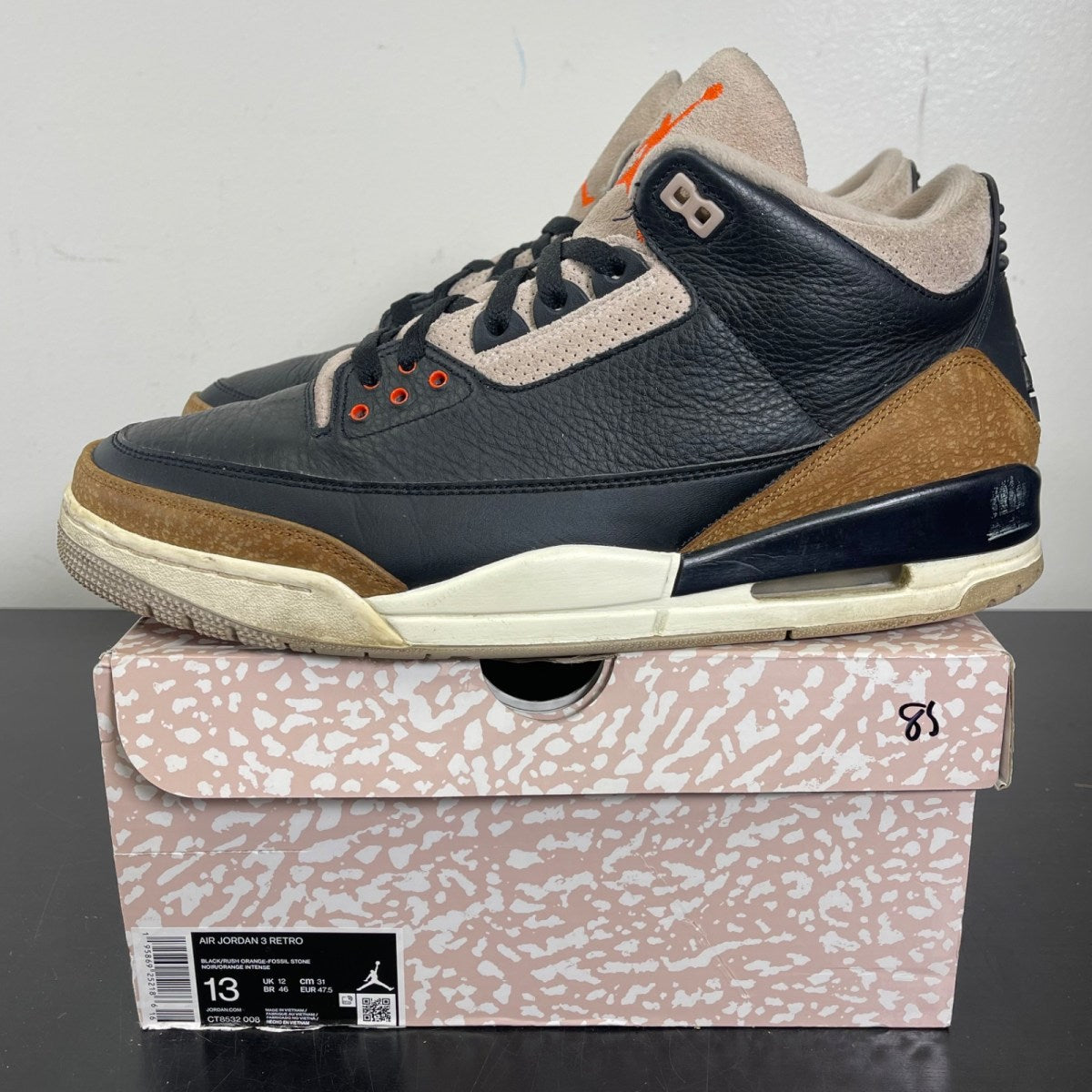 Jordan 3 Retro Desert Elephant 13 (Moderately Worn Pre-Owned)JordanBlack/Rush Orange/Fossil Stone/Sail - Image 3