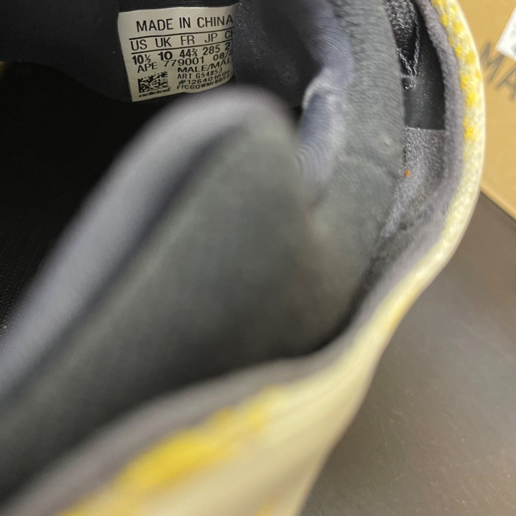 adidas Yeezy 700 V3 Safflower 10.5 (Moderately Worn Pre-Owned)adidasSafflower/Safflower/Safflower - Image 6