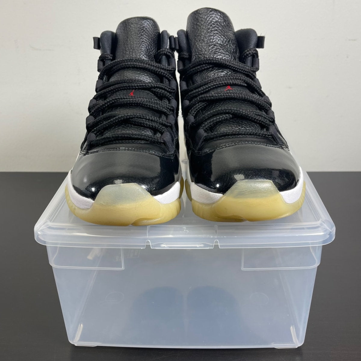 Jordan 11 Retro 72-10 9 (Moderately Worn Pre-Owned)JordanBlack/Gym Red-White-Anthracite - Image 2