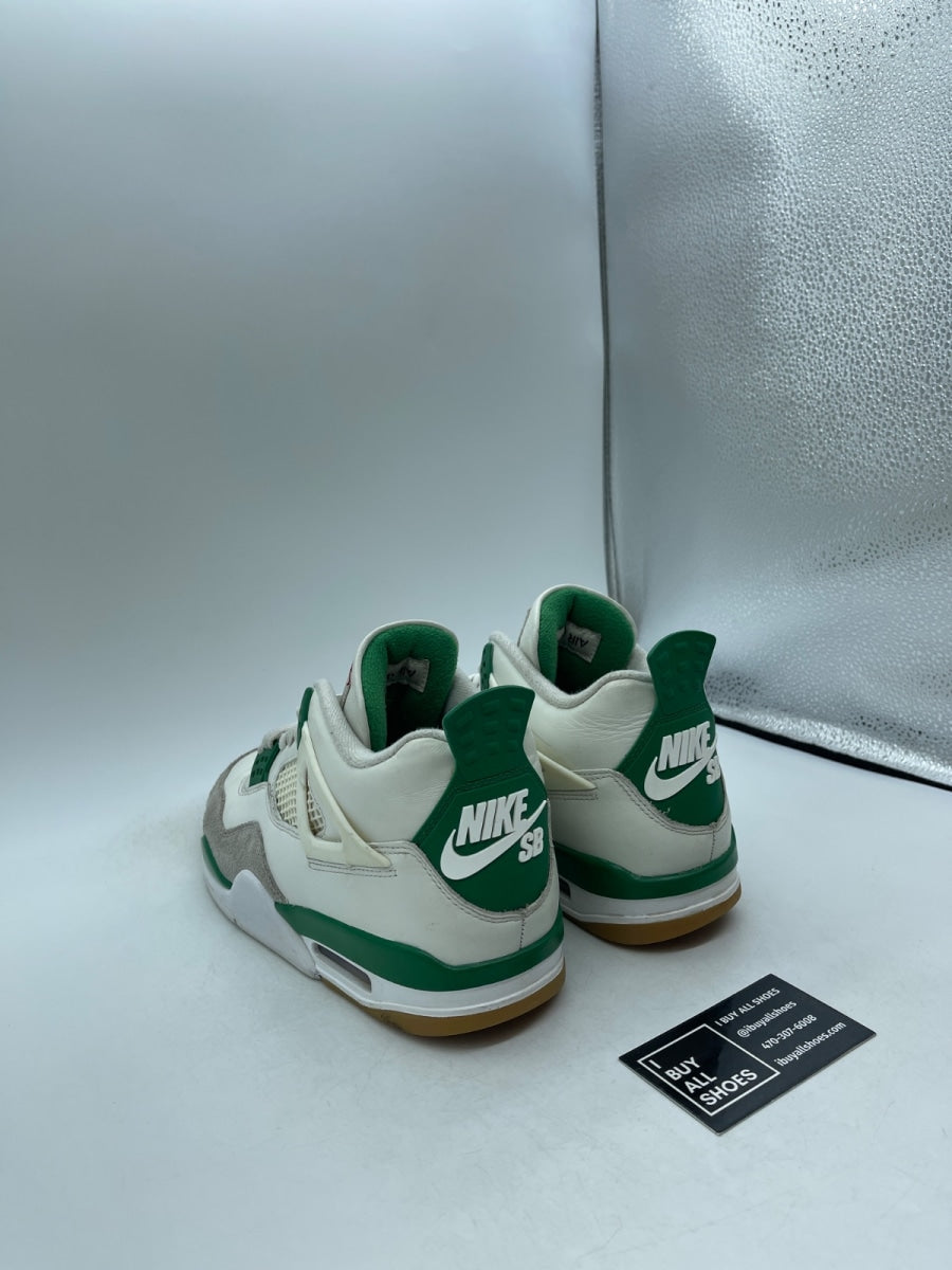 Jordan 4 Retro SB Pine Green 8 (Moderately Worn Pre-Owned) - Image 4