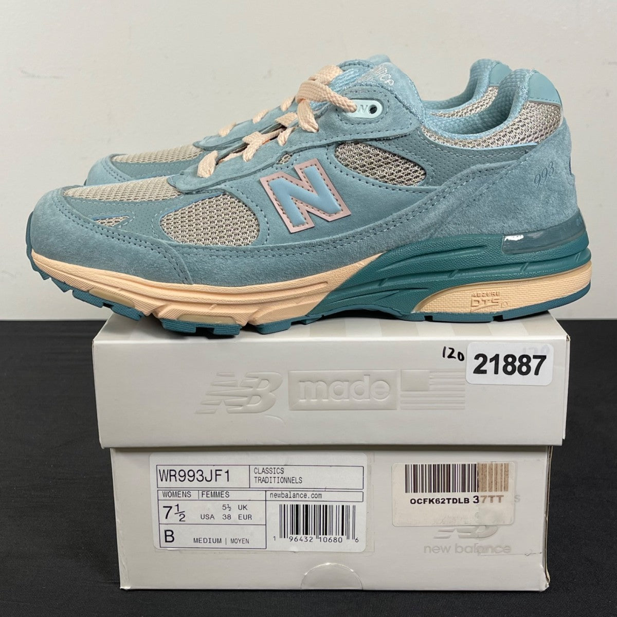 New Balance 993 Joe Freshgoods Performance Art Arctic Blue (Women's) 7.5W (Moderately Worn Pre-Owned)New BalanceArctic Blue/Vintage Rose - Image 3